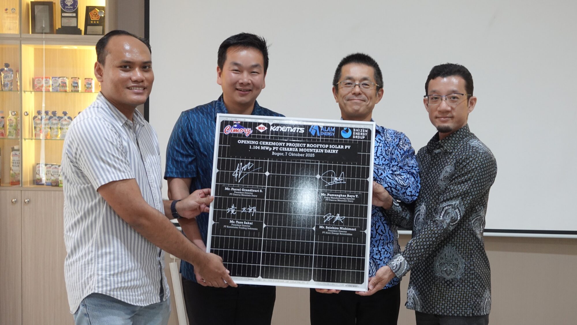 アラムポートはAlam Energyを通じてインドネシアでPT Cisarua Mountain Dairy Tbk向けの屋根置き太陽光発電所1.1MWpを完工